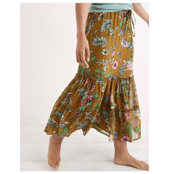 aerie Dresses & Skirts - Aerie Garden Party floral midi skirt